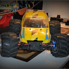 Truck HIMOTO MEGAP MXT-5 OFF-ROAD MONSTER 30 ccm 4WD