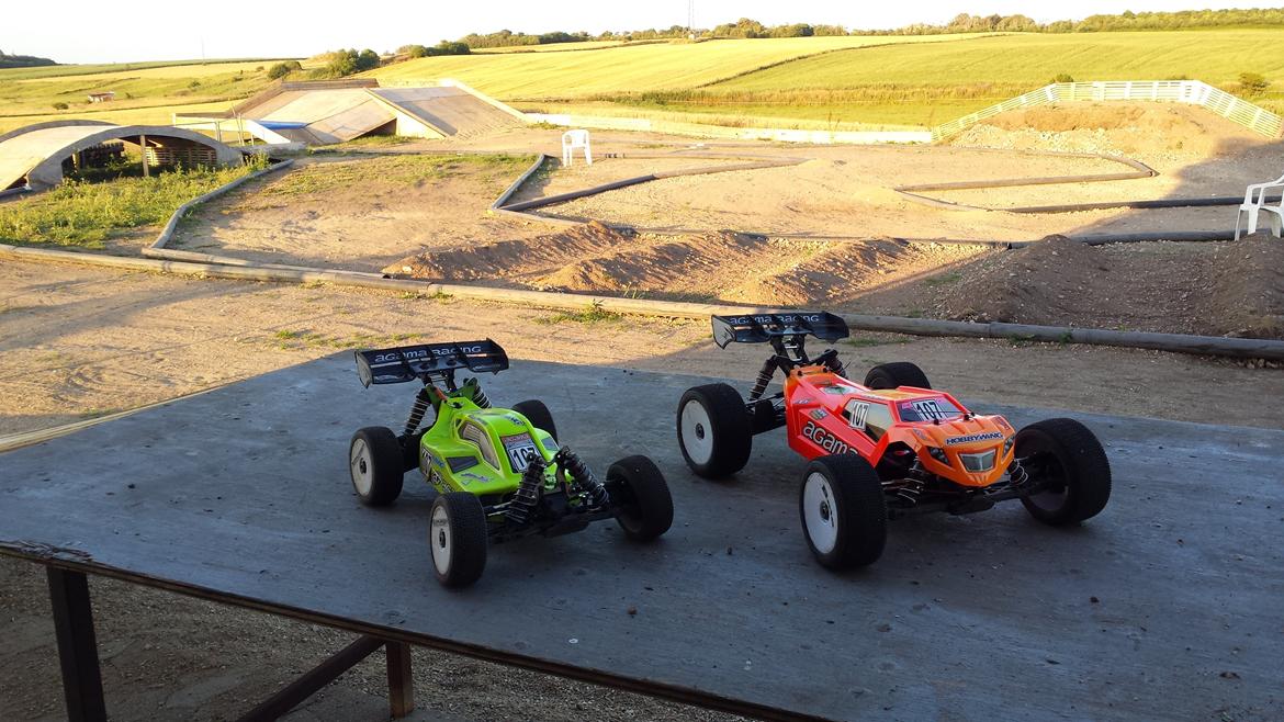 Buggy aGama A8T EVO E Truggy (Appelsinen) billede 12