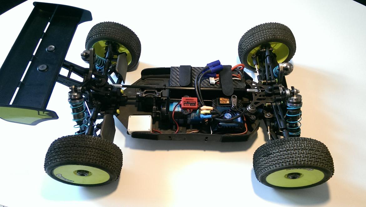 Buggy Kyosho 1:8 Brushless buggy billede 2