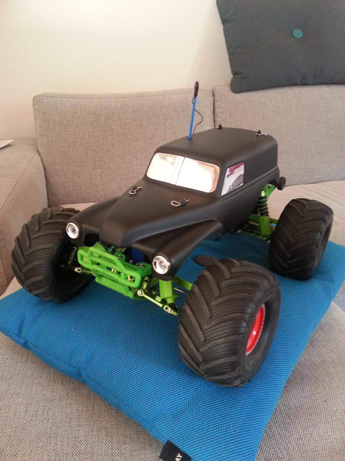 Truck Traxxas Jam Grave Digger billede 1