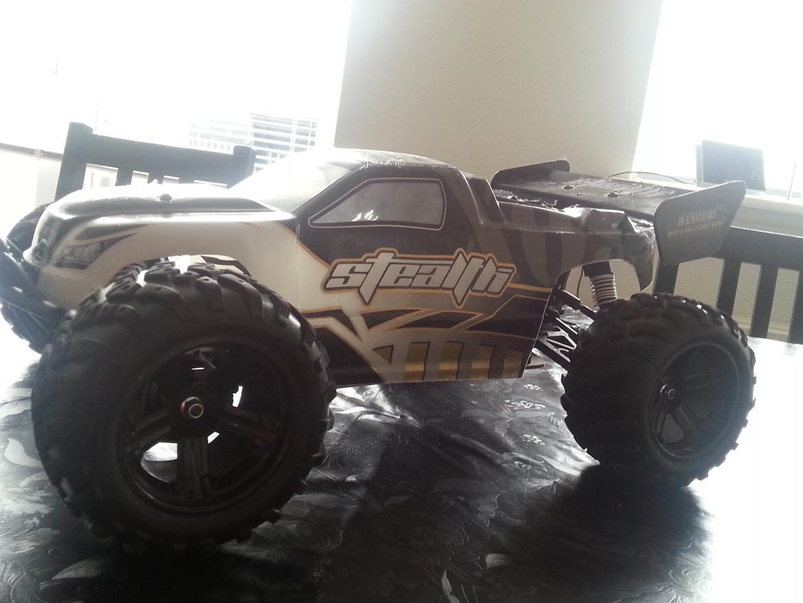 Off-Roader Stealth X09 Truggy Brushless billede 3