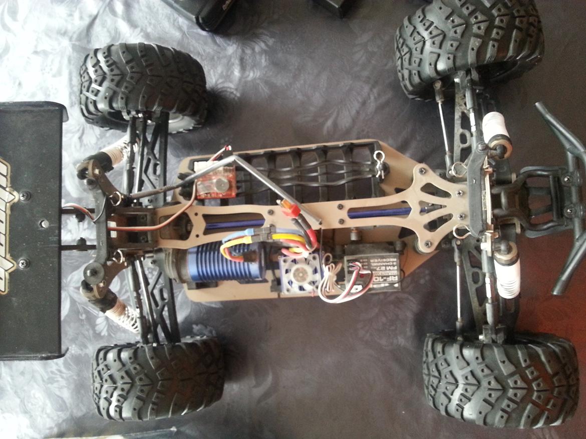 Off-Roader Stealth X09 Truggy Brushless billede 10