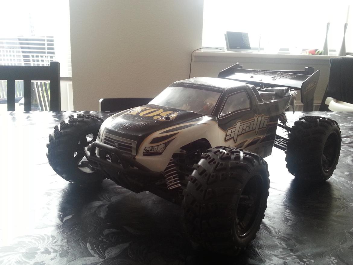 Off-Roader Stealth X09 Truggy Brushless billede 2