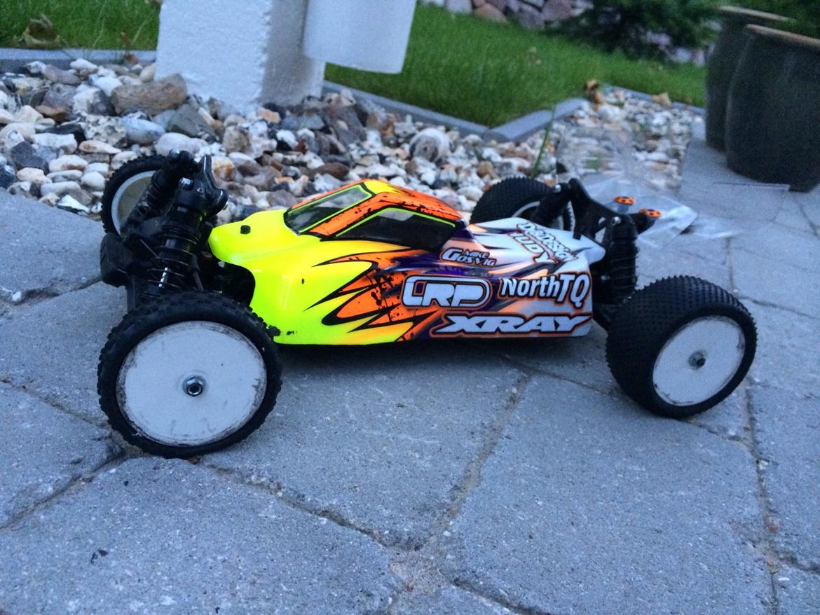 Buggy XRAY XB4 2wd billede 4