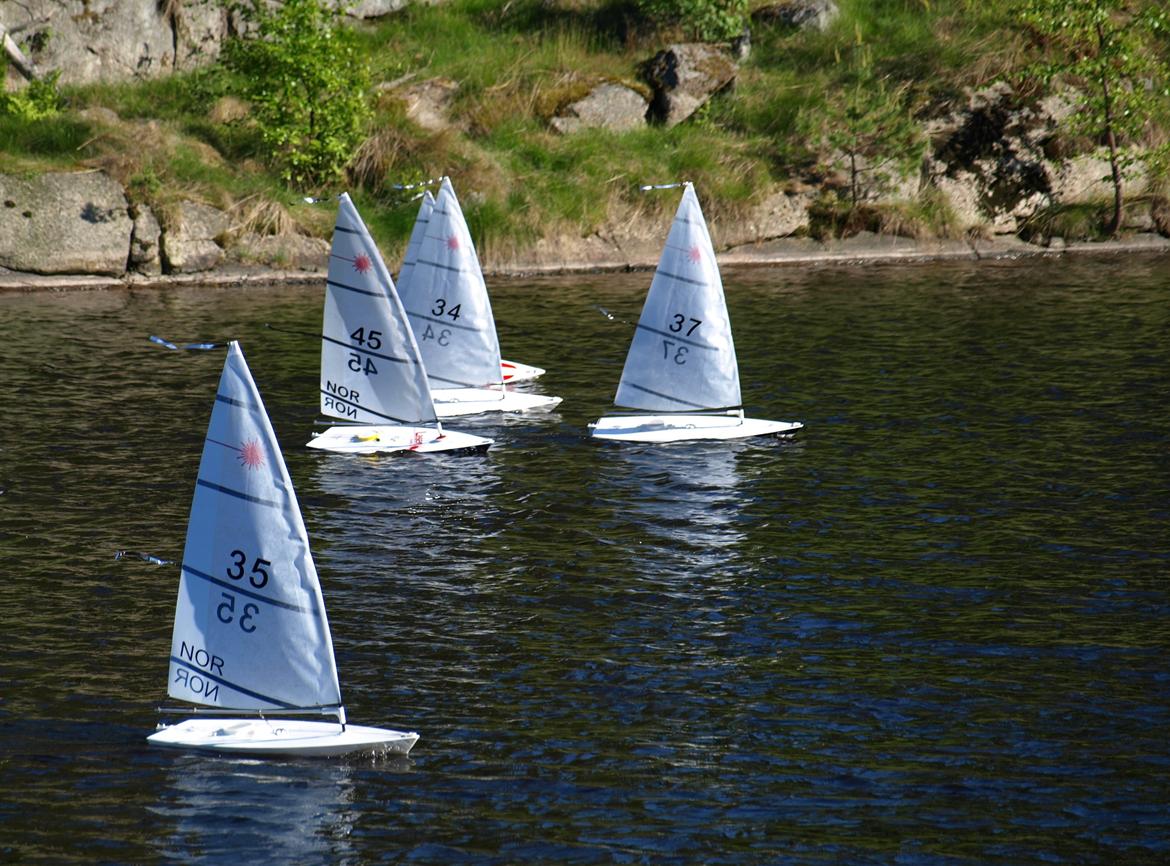 Båd RC Laser 1/4 Seilbåt billede 5