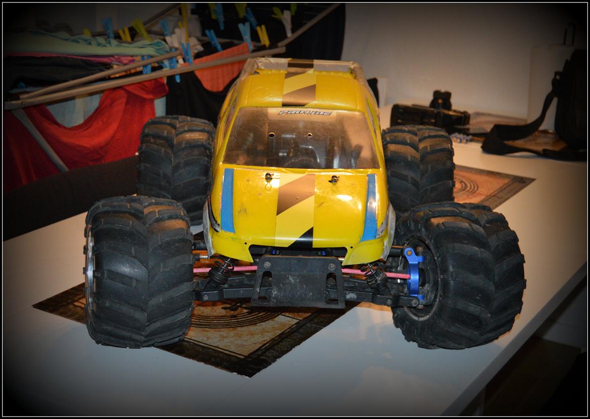 Truck HIMOTO MEGAP MXT-5 OFF-ROAD MONSTER 30 ccm 4WD billede 2