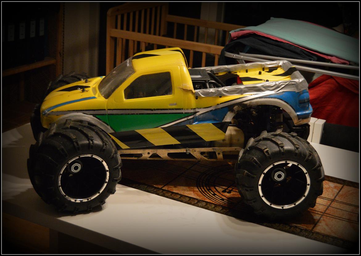 Truck HIMOTO MEGAP MXT-5 OFF-ROAD MONSTER 30 ccm 4WD billede 4