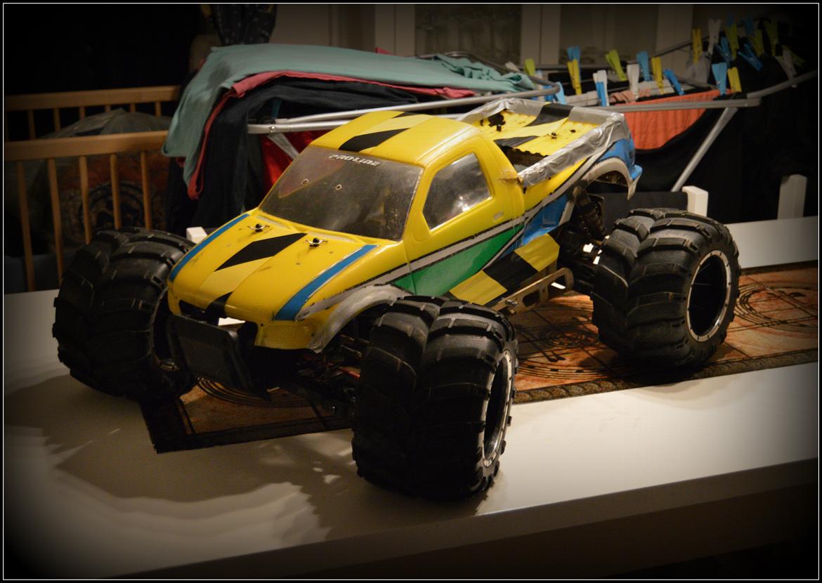 Truck HIMOTO MEGAP MXT-5 OFF-ROAD MONSTER 30 ccm 4WD billede 5