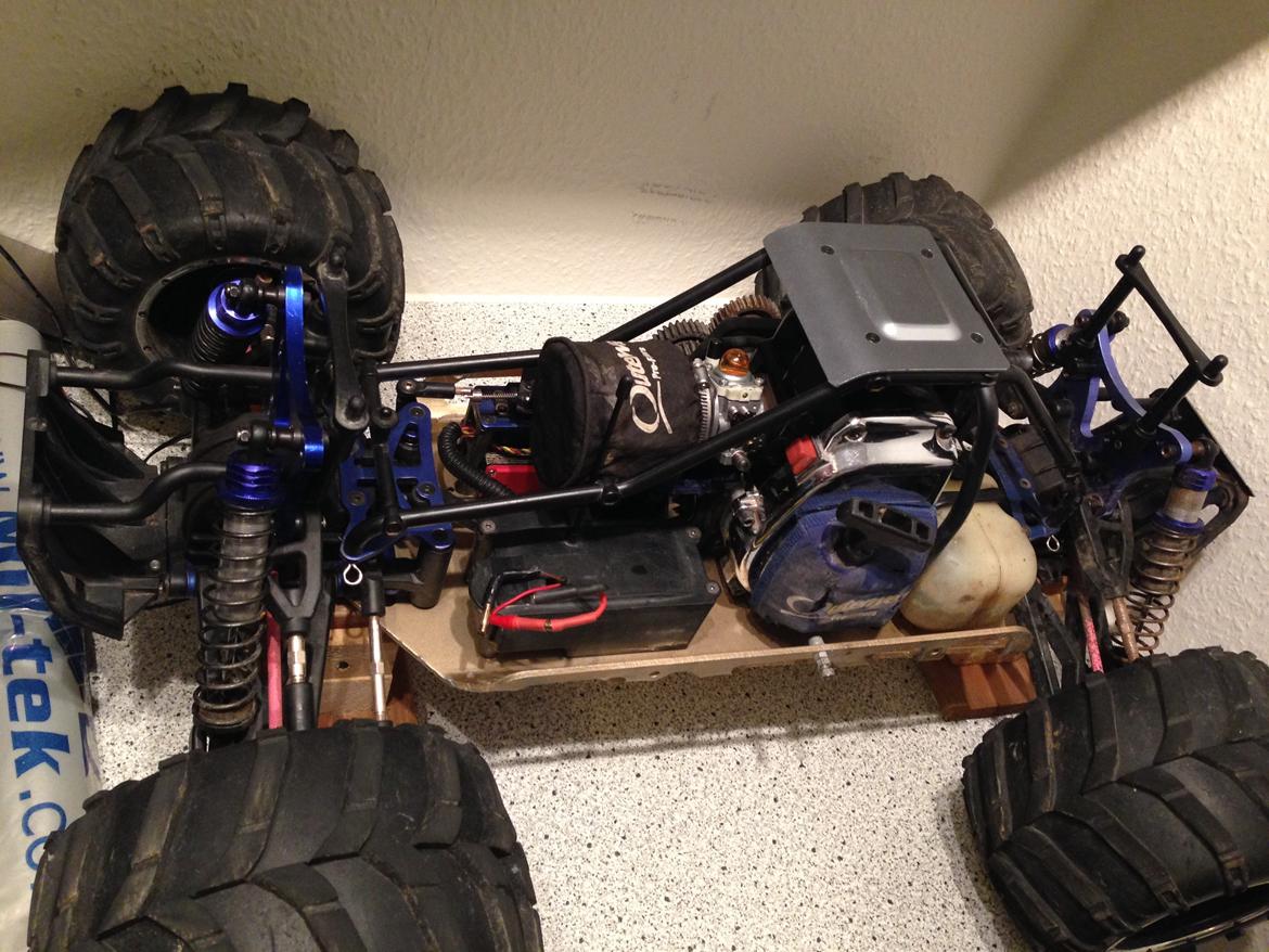 Truck HIMOTO MEGAP MXT-5 OFF-ROAD MONSTER 30 ccm 4WD billede 8