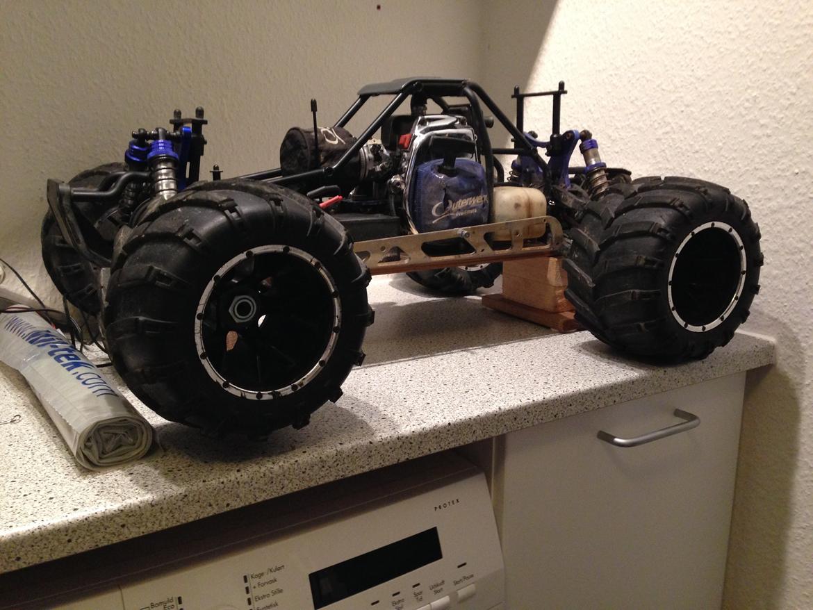 Truck HIMOTO MEGAP MXT-5 OFF-ROAD MONSTER 30 ccm 4WD billede 11