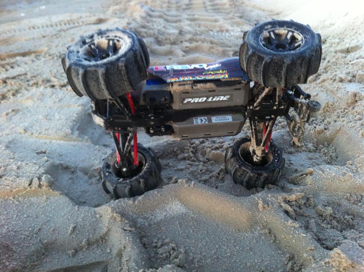 Off-Roader E-revo 1/16 vxl - Stranden og bashe billede 17