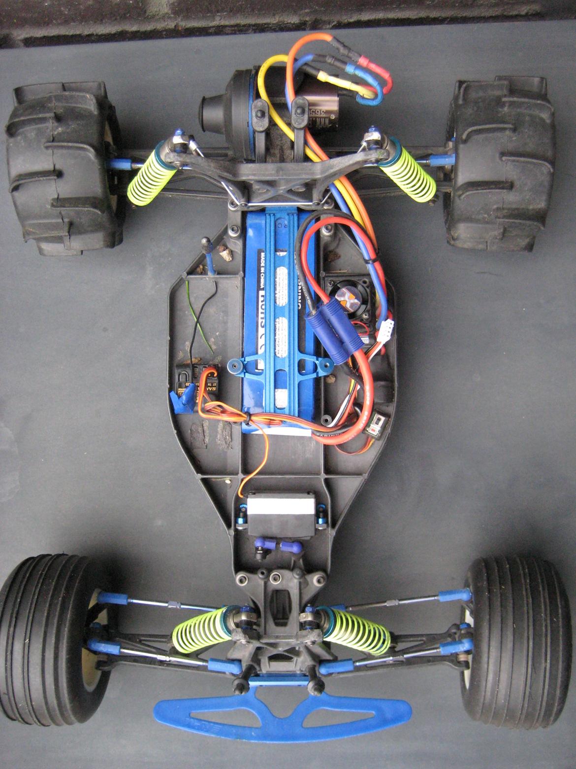 Bil Team Associated RC10T4 billede 6