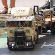 Lastbiler Tamiya Globe Liner