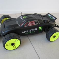 Bil Traxxas Rustler *Black Beast*