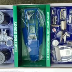 Buggy Tamiya Fighting Buggy 2014