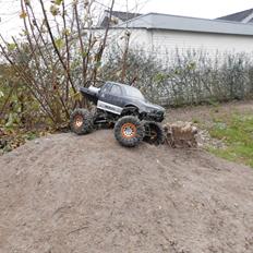 Off-Roader Tamiya CR-01 "Honcho"