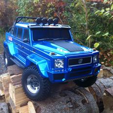 Bil Axial SCX10 Horri (Red) Bull