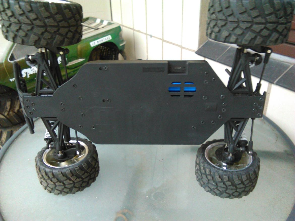 Off-Roader Carson E-Crasher Brushless billede 19