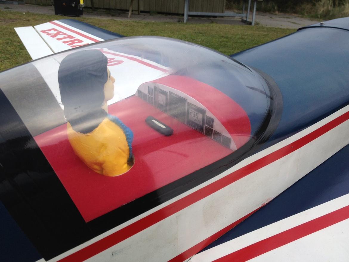 Fly Extra 300 - Indstrumendt bræt visning med dioder smart billede 8