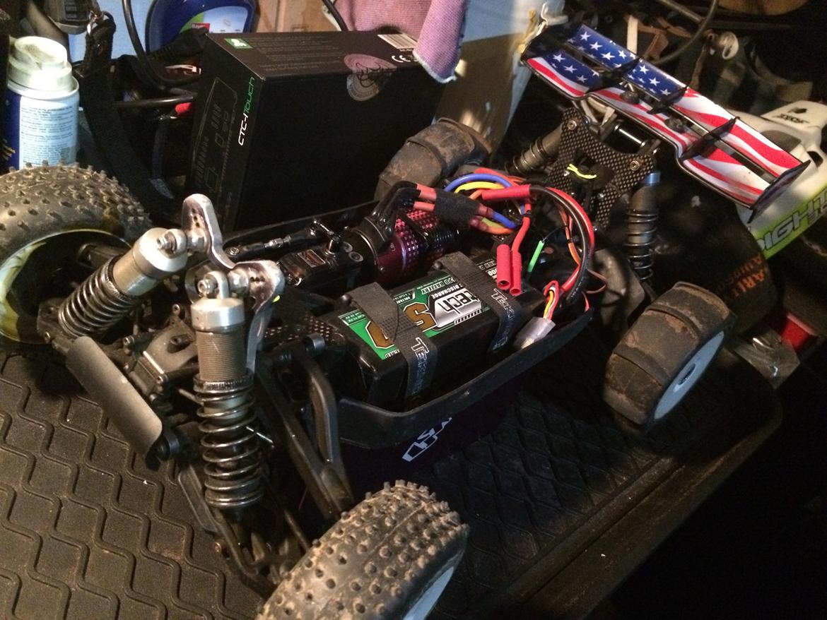 Buggy Mugen MBX6 Tekno V4 brushless billede 19