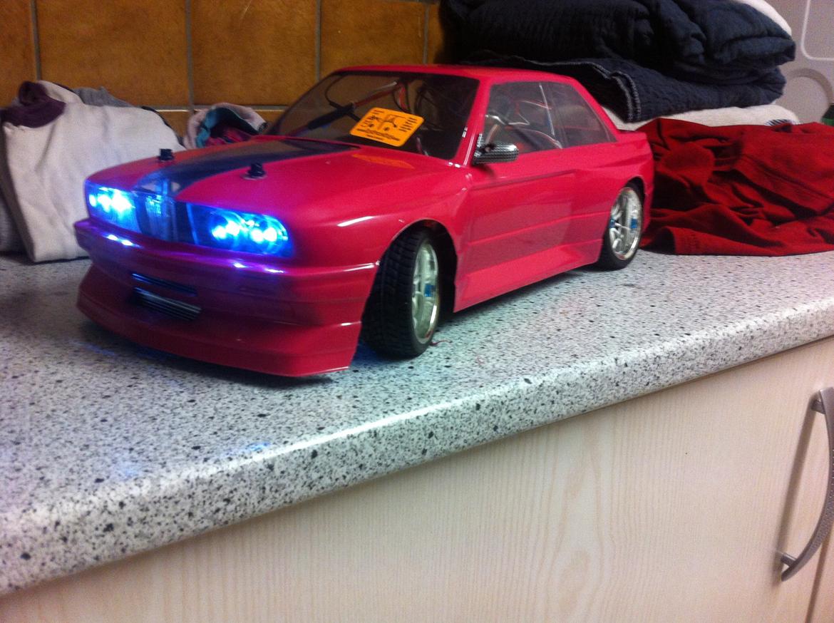 Bil BMW M3 E30 Tamiya TRF 415 MSX billede 3