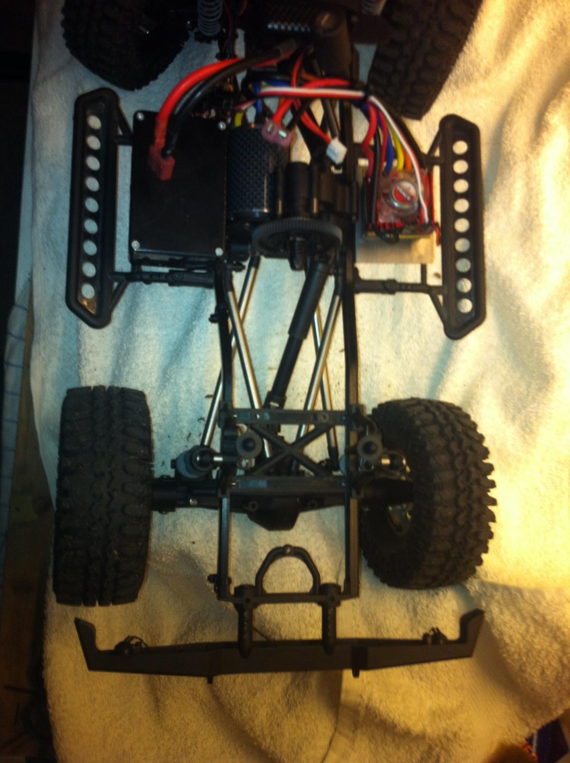 Bil Axial SCX10 Honcho Red Bull billede 13