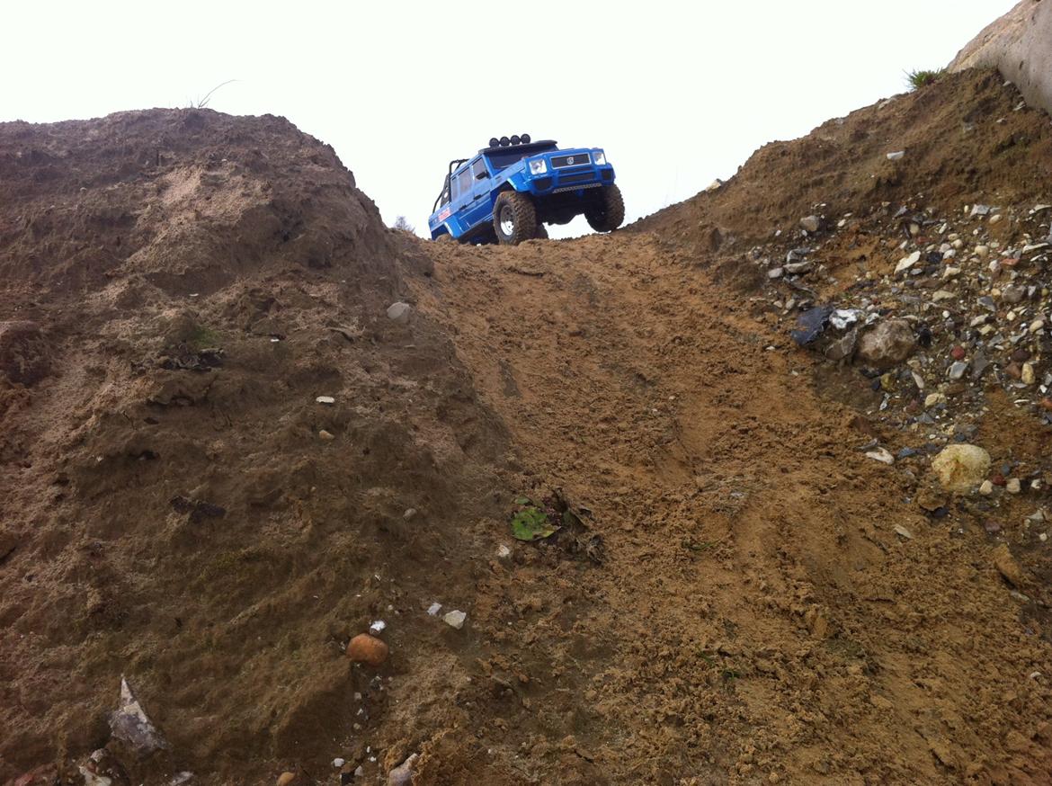 Bil Axial SCX10 Horri (Red) Bull billede 8