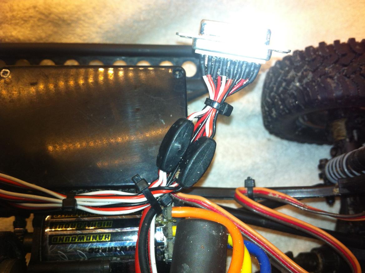 Bil Axial SCX10 Horri (Red) Bull billede 14