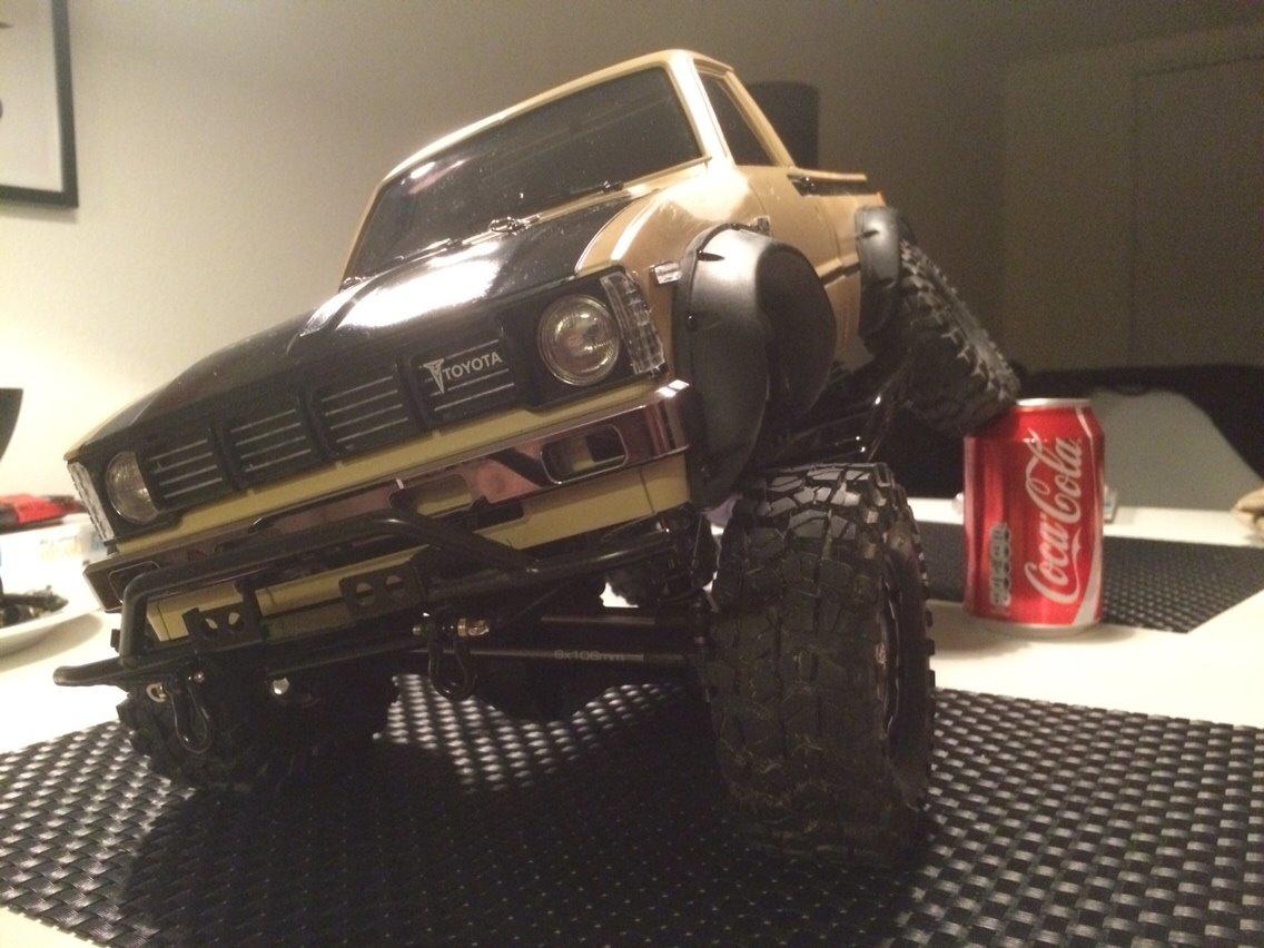 Off-Roader Axial SCX10 Hilux billede 11