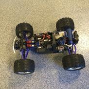 Bil Traxxas revo 3.3 2,4ghz