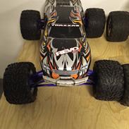 Bil Traxxas revo 3.3 2,4ghz