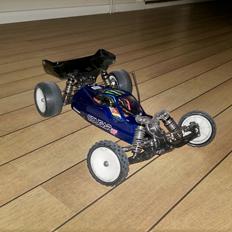 Buggy Schumacher Cougar KF