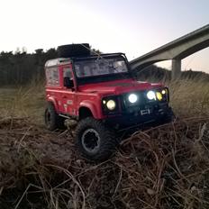 Off-Roader Axial SCX10 Land Rover D90