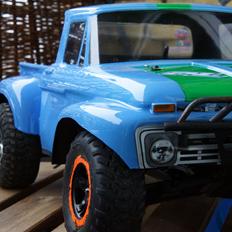 Bil traxxas slash 2WD