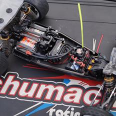 Buggy Schumacher Cougar KF2