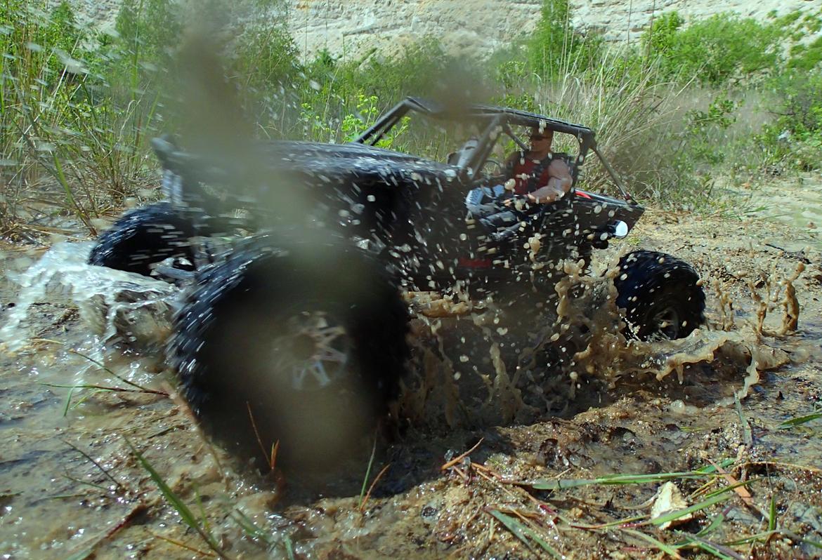 Off-Roader Axial Wraith Red Bull billede 10