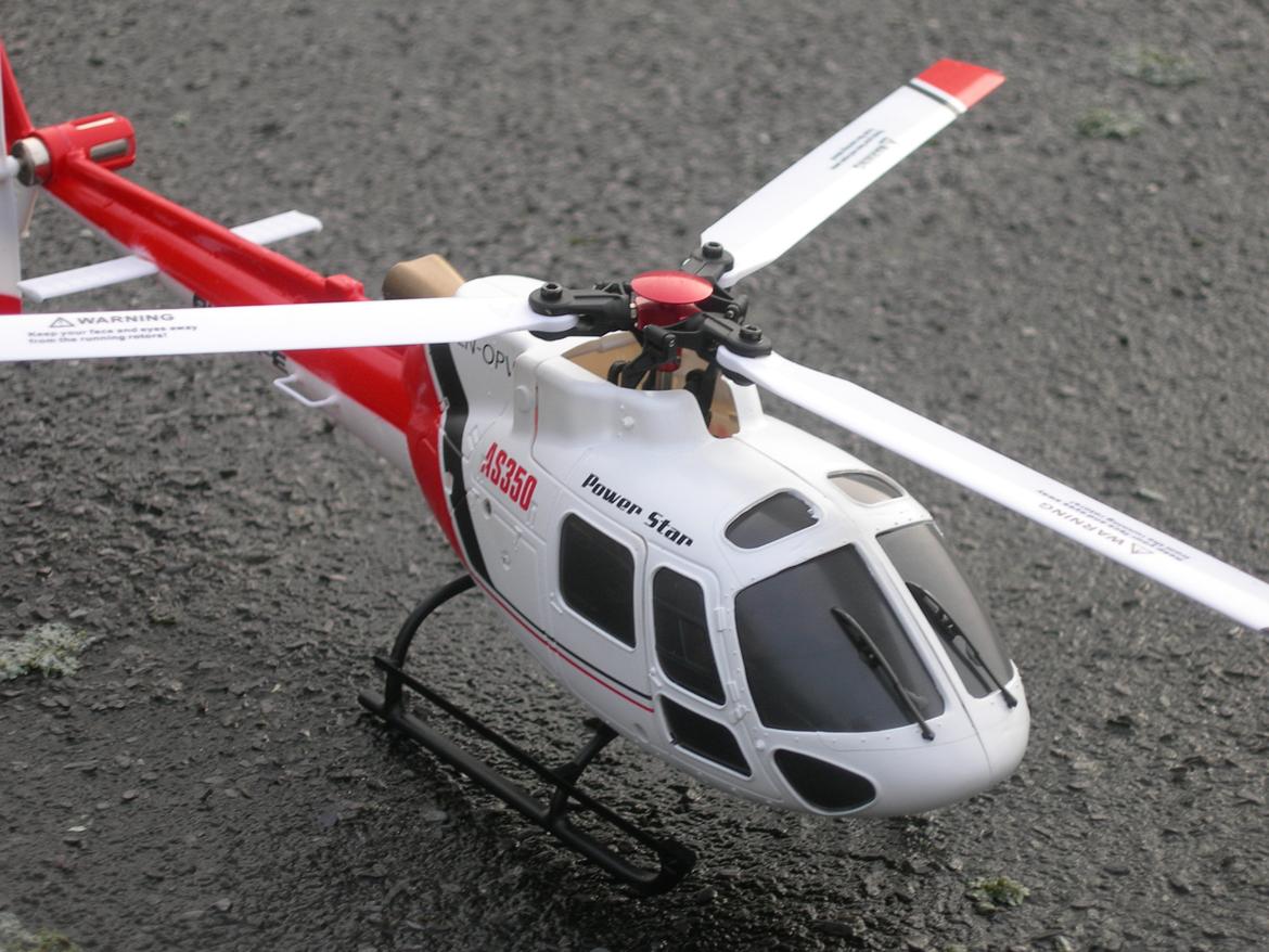Helikopter AS350 (v931 fra WL Toys) billede 1