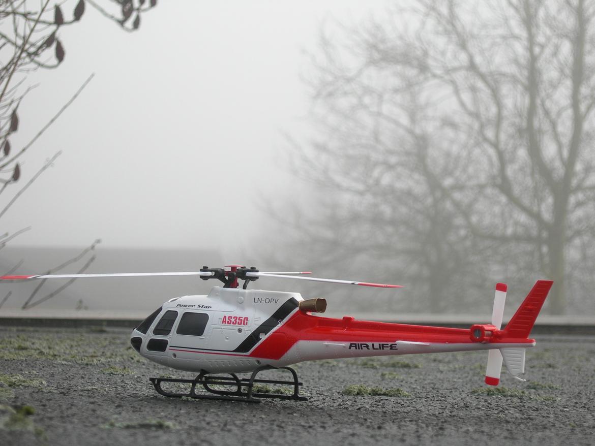 Helikopter AS350 (v931 fra WL Toys) billede 6