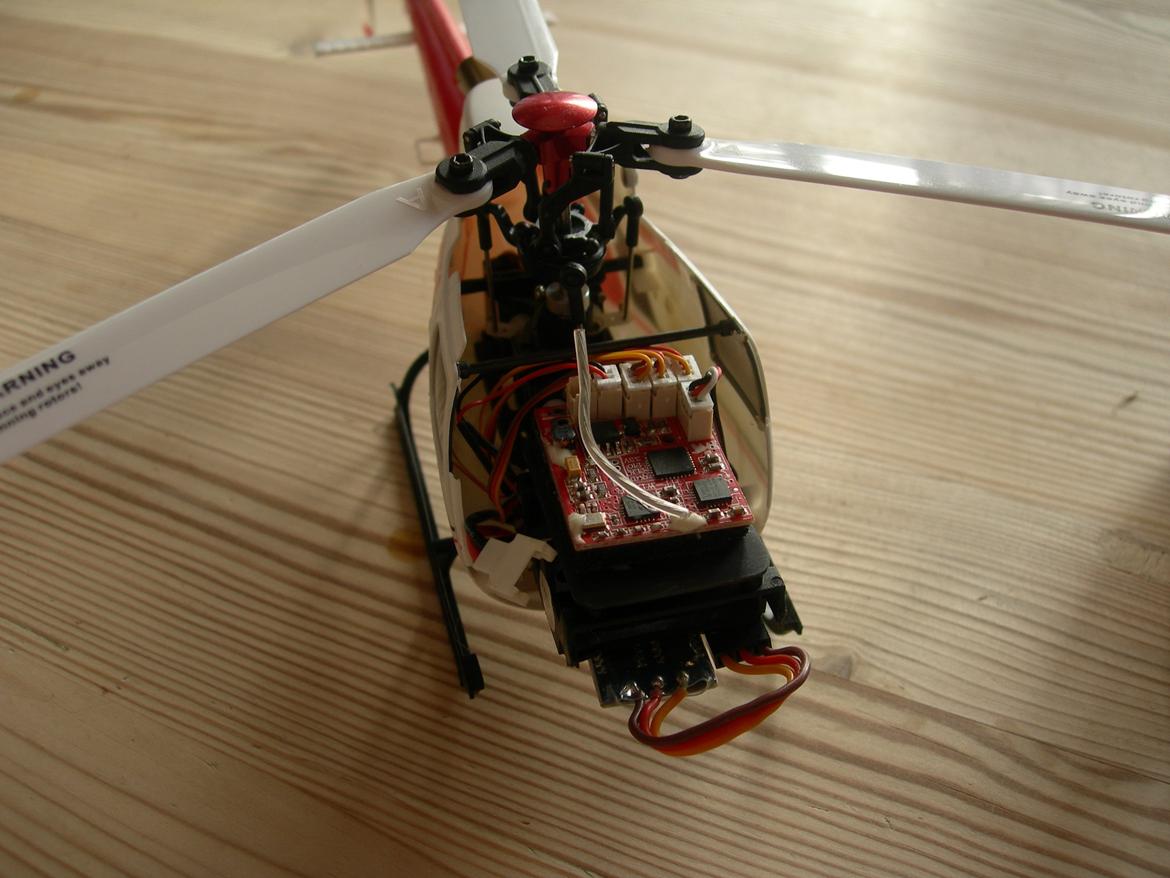 Helikopter AS350 (v931 fra WL Toys) billede 7