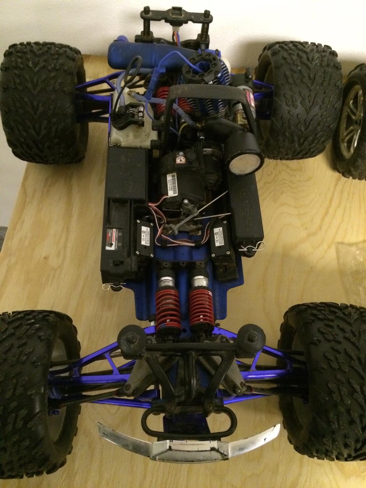 Bil Traxxas revo 3.3 2,4ghz billede 4