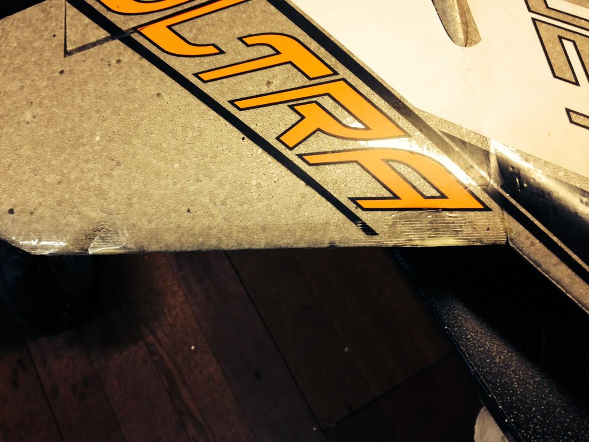 Fly Funjet Ultra 6 s Lipo R.I.P - Den er brugt så lige et par "brugs mærker" på vinger har ingen betydning billede 15