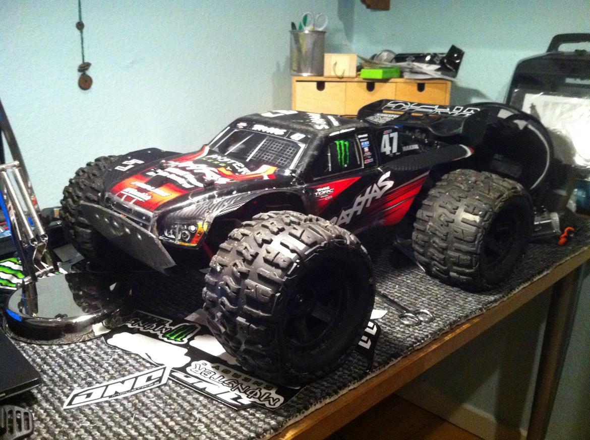 Bil Traxxas E-REVO Brushless billede 2