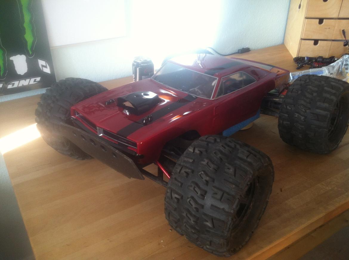 Bil Traxxas E-REVO Brushless billede 6