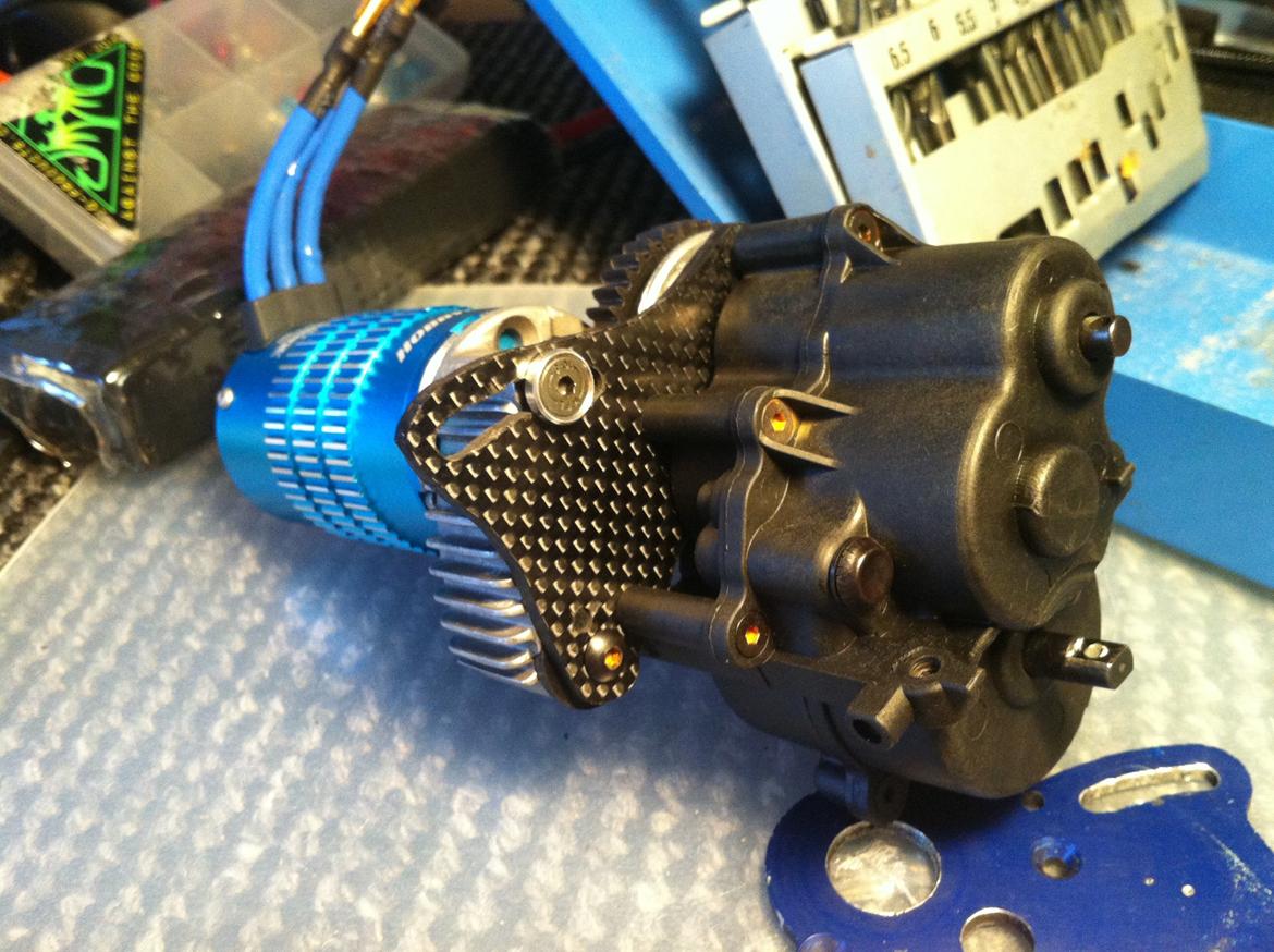 Bil Traxxas E-REVO Brushless billede 13