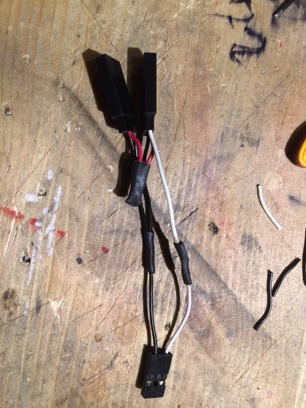 Bil Vaterra ascender k-5 crawler - rx bypass så kun servo for strøm fra bec og stille den til 7.4v billede 9