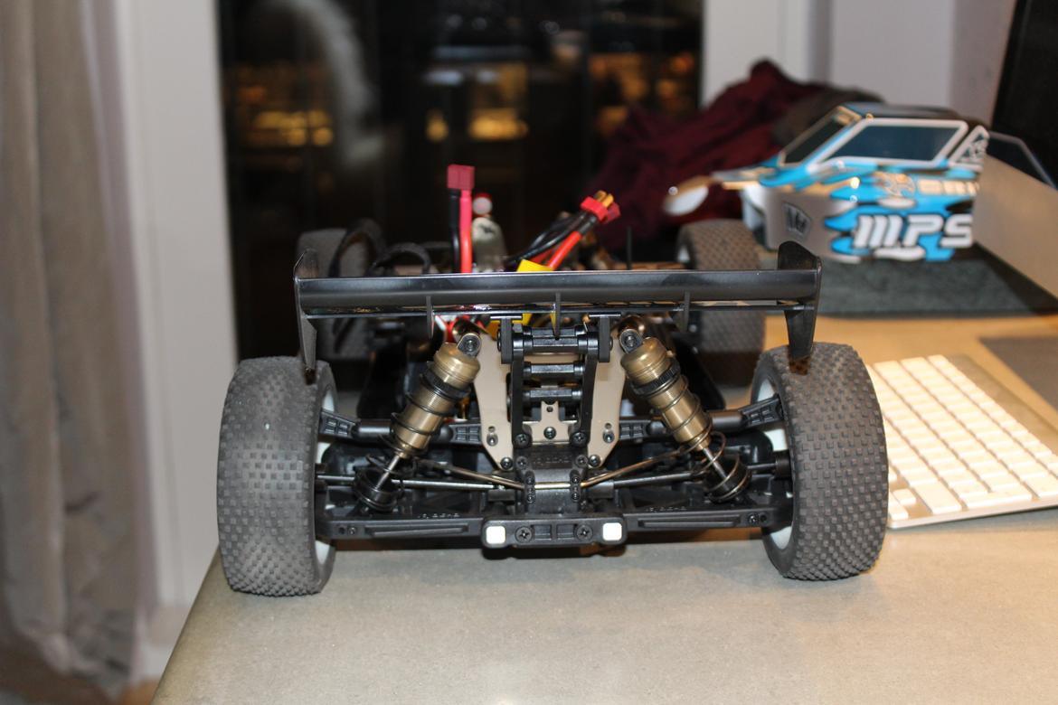 Buggy Kyosho Inferno MP9e - TKI billede 5