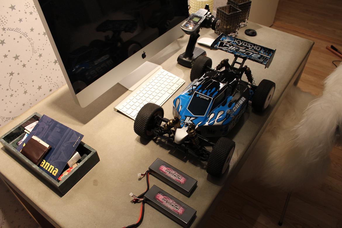 Buggy Kyosho Inferno MP9e - TKI billede 11