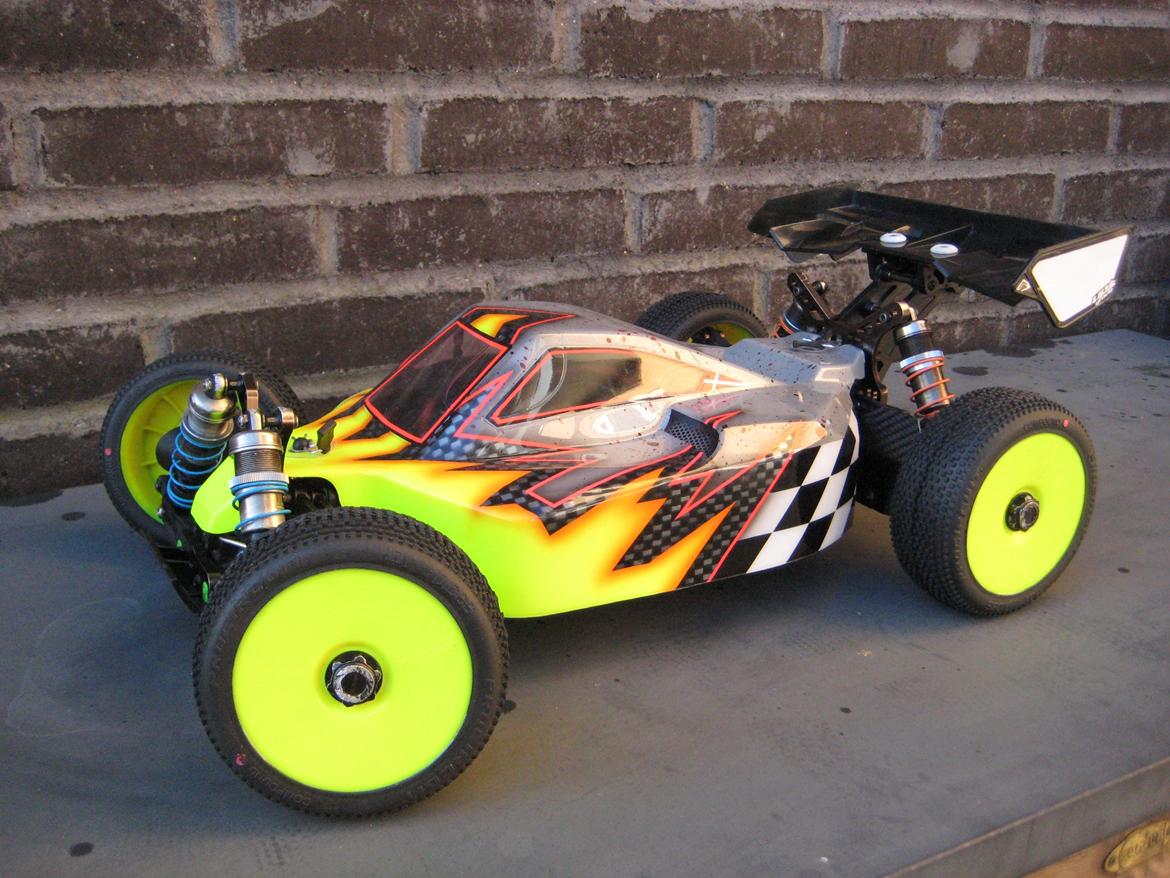 Buggy Kyosho MP9e TKI billede 1