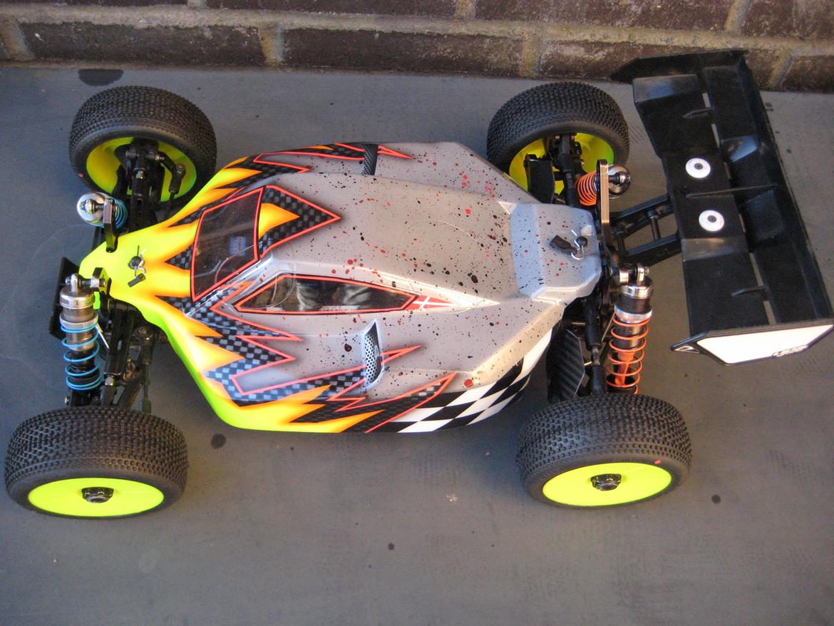 Buggy Kyosho MP9e TKI billede 3