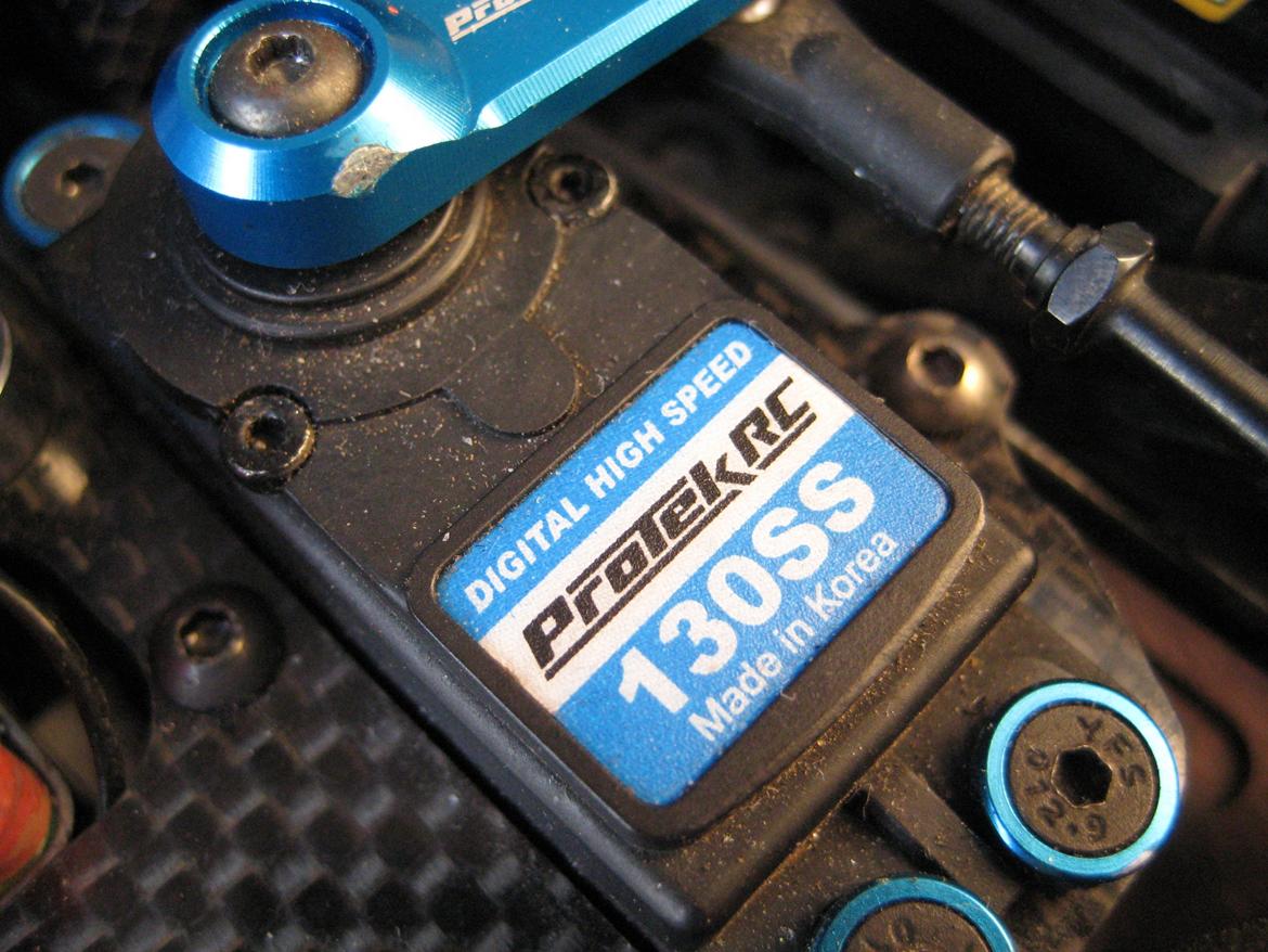 Buggy Kyosho MP9e TKI billede 6